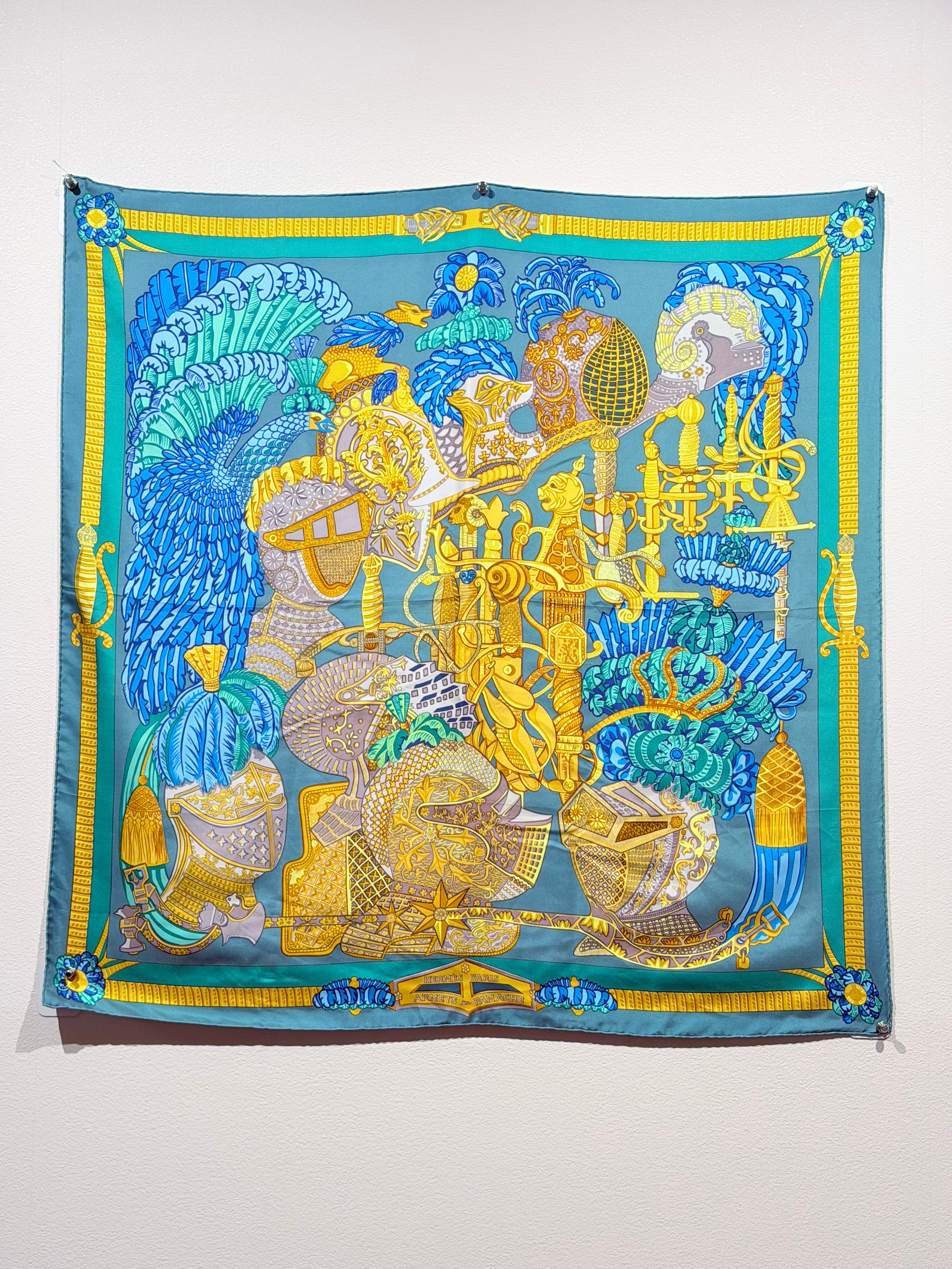 HERMES Care90 『羽飾りの騎兵兜』